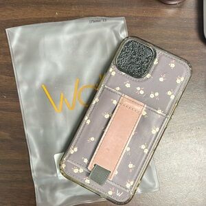 Walli case for iPhone 13